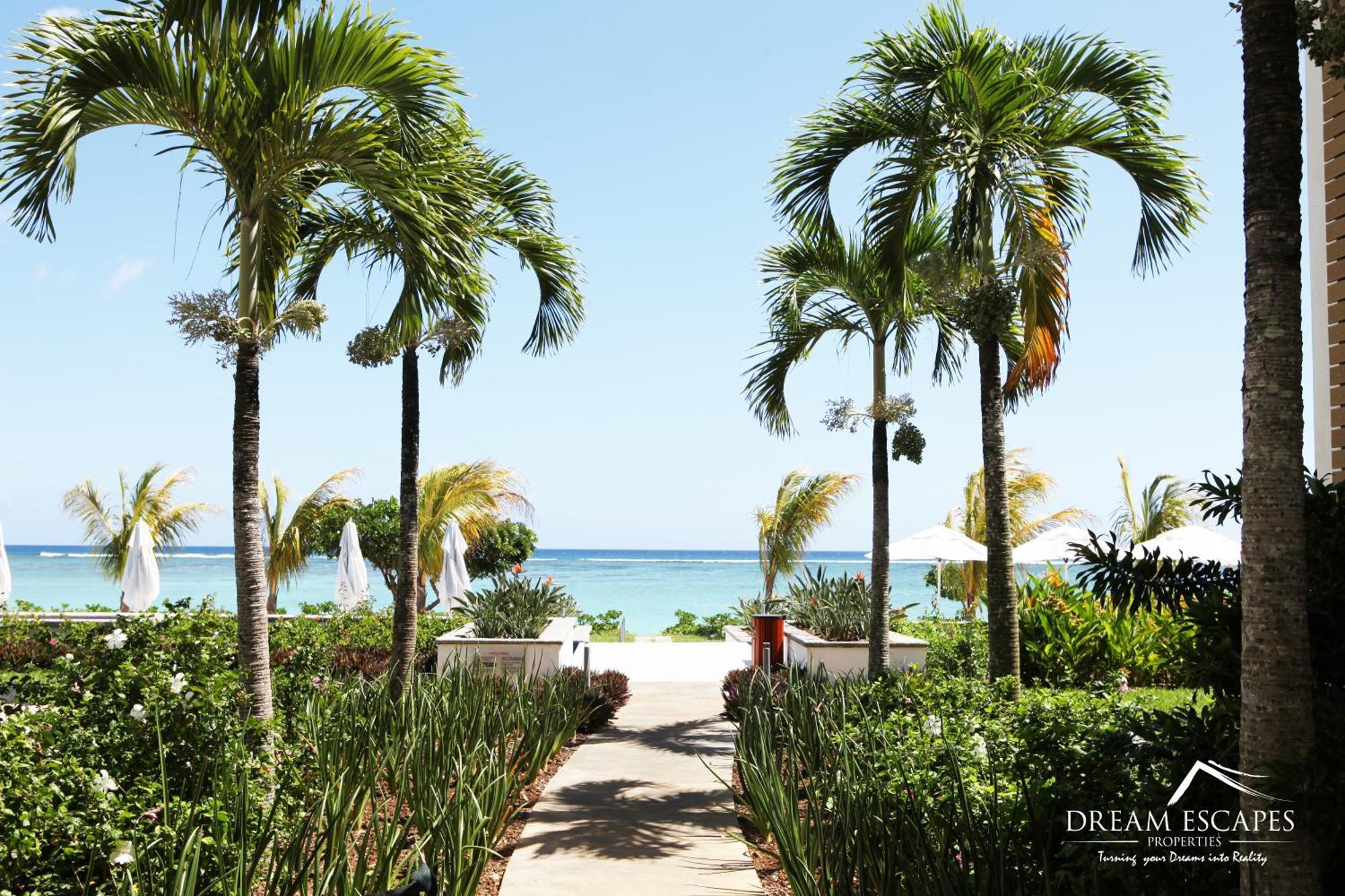 Cap Ouest Luxury Beachfront Flic en Flac Экстерьер фото